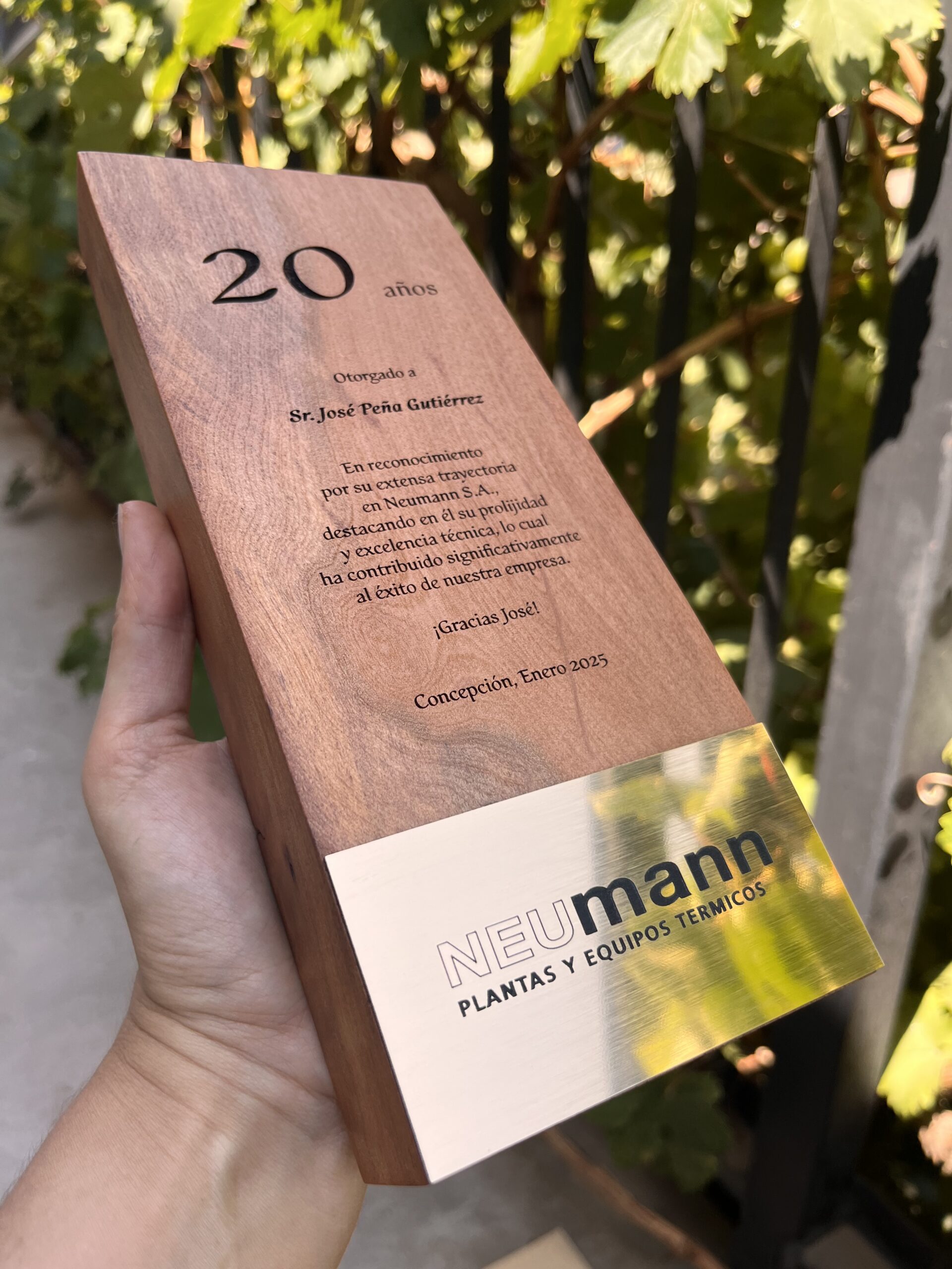 Reconocimientos en madera para premiaciones